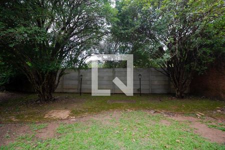 Casa à venda com 237m², 3 quartos e 3 vagas Casa à venda com 237m², 3 quartos e 3 vagasQuintal