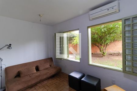 Casa à venda com 237m², 3 quartos e 3 vagas Casa à venda com 237m², 3 quartos e 3 vagasQuarto 02