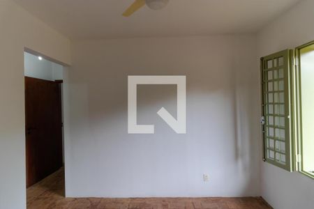 Casa à venda com 237m², 3 quartos e 3 vagas Casa à venda com 237m², 3 quartos e 3 vagasSuíte