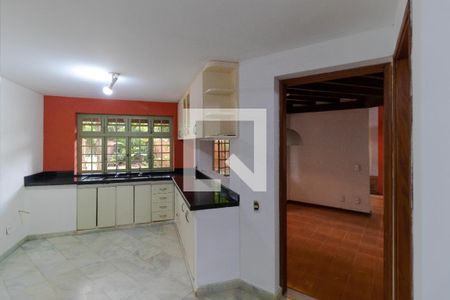 Casa à venda com 237m², 3 quartos e 3 vagas Casa à venda com 237m², 3 quartos e 3 vagasCozinha