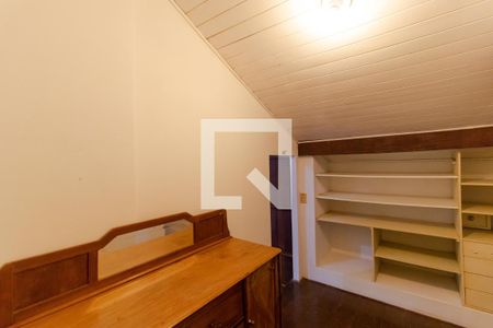 Casa à venda com 237m², 3 quartos e 3 vagas Casa à venda com 237m², 3 quartos e 3 vagasEscritório (Mezanino)