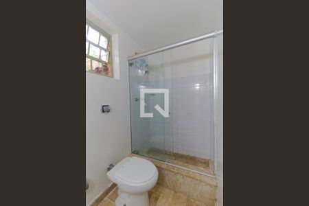 Casa à venda com 237m², 3 quartos e 3 vagas Casa à venda com 237m², 3 quartos e 3 vagasBanheiro 01