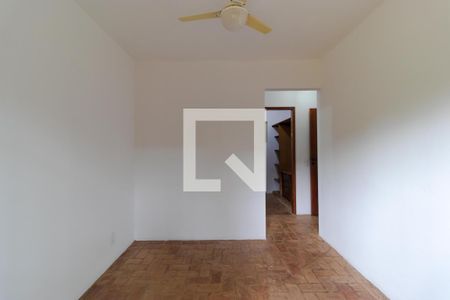 Casa à venda com 237m², 3 quartos e 3 vagas Casa à venda com 237m², 3 quartos e 3 vagasSuíte