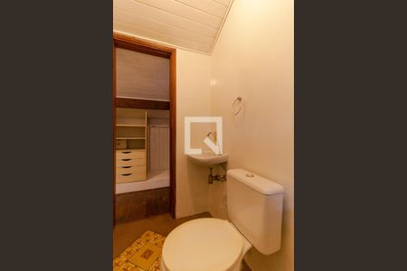 Casa à venda com 237m², 3 quartos e 3 vagas Casa à venda com 237m², 3 quartos e 3 vagasBanheiro 02 (Mezanino)