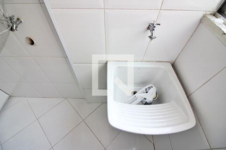 Apartamento para alugar com 70m², 3 quartos e 1 vagaÁrea de Serviço