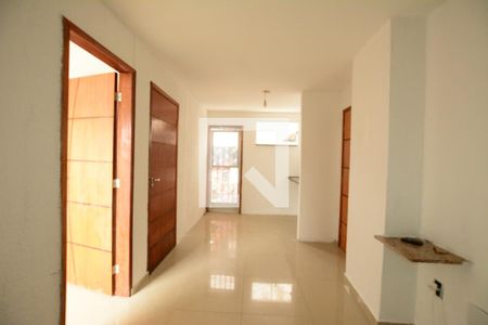 Sala de apartamento para alugar com 2 quartos, 60m² em Jardim Sulacap, Rio de Janeiro