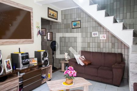 sala de casa para alugar com 3 quartos, 80m² em Vila Santa Edwiges, São Paulo