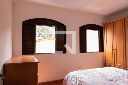 Casa à venda com 421m², 4 quartos e 5 vagas Casa à venda com 421m², 4 quartos e 5 vagasQuarto 2