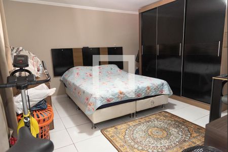 Casa à venda com 421m², 4 quartos e 5 vagas Casa à venda com 421m², 4 quartos e 5 vagasQuarto 3