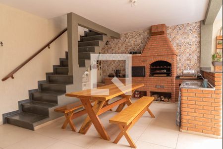 Casa à venda com 421m², 4 quartos e 5 vagas Casa à venda com 421m², 4 quartos e 5 vagasChurrasqueira