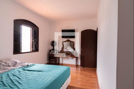 Casa à venda com 421m², 4 quartos e 5 vagas Casa à venda com 421m², 4 quartos e 5 vagasSuíte