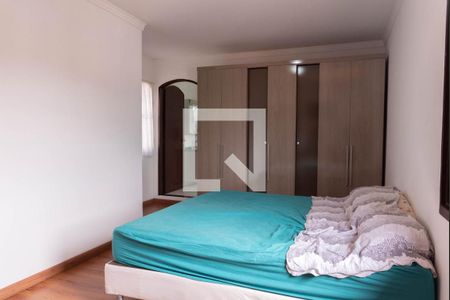 Casa à venda com 421m², 4 quartos e 5 vagas Casa à venda com 421m², 4 quartos e 5 vagasSuíte