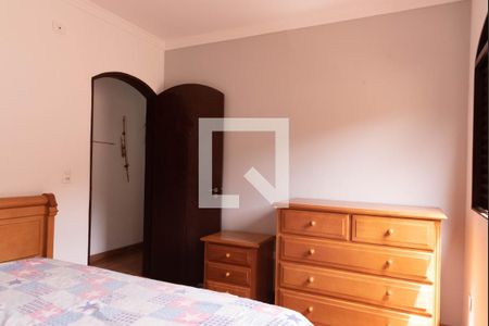 Casa à venda com 421m², 4 quartos e 5 vagas Casa à venda com 421m², 4 quartos e 5 vagasQuarto 2