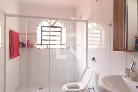 Casa à venda com 421m², 4 quartos e 5 vagas Casa à venda com 421m², 4 quartos e 5 vagasBanheiro 1