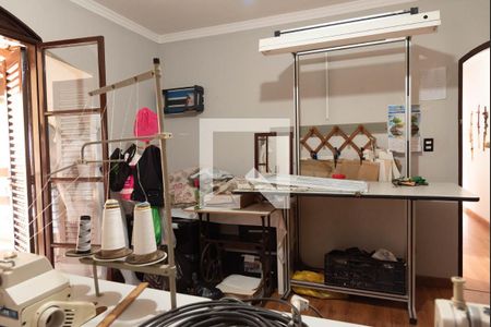 Casa à venda com 421m², 4 quartos e 5 vagas Casa à venda com 421m², 4 quartos e 5 vagasQuarto 4