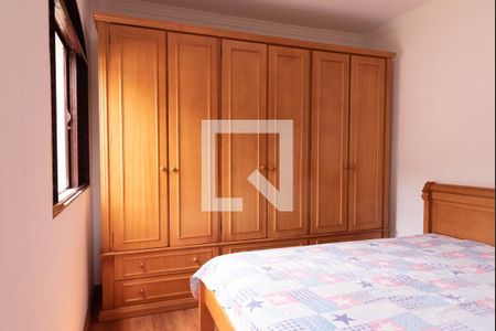 Casa à venda com 421m², 4 quartos e 5 vagas Casa à venda com 421m², 4 quartos e 5 vagasQuarto 2