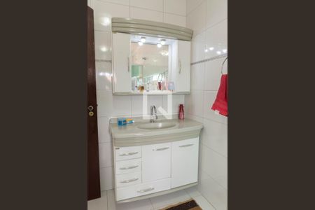 Casa à venda com 421m², 4 quartos e 5 vagas Casa à venda com 421m², 4 quartos e 5 vagasBanheiro da Suíte