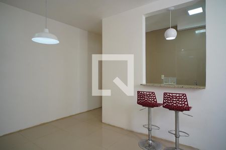 Sala de apartamento à venda com 2 quartos, 42m² em Rubem Berta, Porto Alegre
