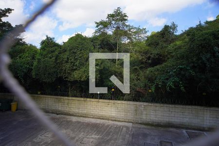 Quarto 1 - Vista de apartamento à venda com 2 quartos, 42m² em Rubem Berta, Porto Alegre