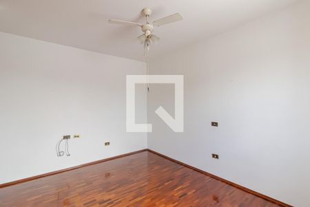 Casa à venda com 178m², 3 quartos e 2 vagas Casa à venda com 178m², 3 quartos e 2 vagasQuarto 2