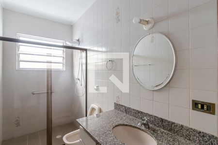 Casa à venda com 178m², 3 quartos e 2 vagas Casa à venda com 178m², 3 quartos e 2 vagasBanheiro Social