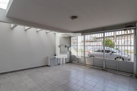 Casa à venda com 178m², 3 quartos e 2 vagas Casa à venda com 178m², 3 quartos e 2 vagasGaragem