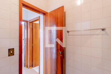 Casa à venda com 178m², 3 quartos e 2 vagas Casa à venda com 178m², 3 quartos e 2 vagasBanheiro de Serviço