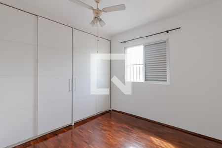Casa à venda com 178m², 3 quartos e 2 vagas Casa à venda com 178m², 3 quartos e 2 vagasQuarto 1