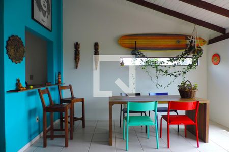 Sala de apartamento para alugar com 3 quartos, 138m² em Porto da Lagoa, Florianópolis