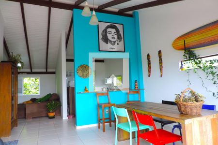 Sala de apartamento para alugar com 3 quartos, 138m² em Porto da Lagoa, Florianópolis