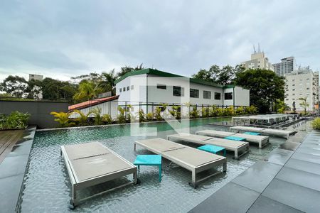 Studio à venda com 25m², 1 quarto e sem vagaPiscina