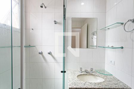 Apartamento à venda com 56m², 2 quartos e 2 vagas Apartamento à venda com 56m², 2 quartos e 2 vagasBanheiro da Suíte