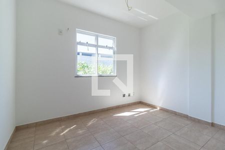 Quarto 2 de apartamento para alugar com 2 quartos, 46m² em Pechincha, Rio de Janeiro