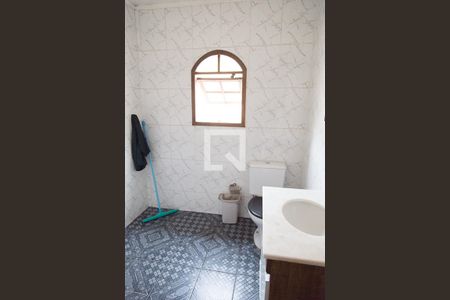 Casa à venda com 180m², 3 quartos e 1 vagaBanheiro 2