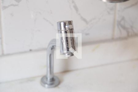 Casa à venda com 180m², 3 quartos e 1 vagaBanheiro 2