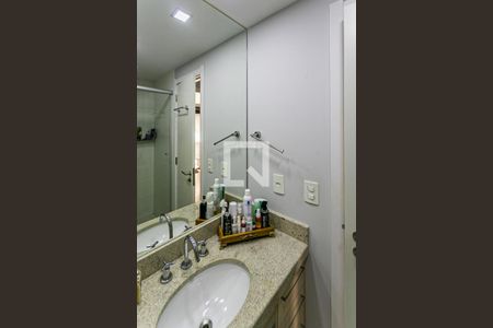 Apartamento para alugar com 129m², 3 quartos e 3 vagasBanheiro do Corredor