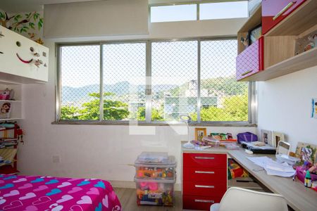 Apartamento à venda com 110m², 3 quartos e 1 vaga Apartamento à venda com 110m², 3 quartos e 1 vagaQuarto 2