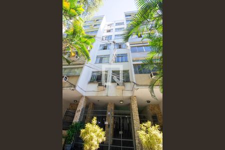 Apartamento à venda com 110m², 3 quartos e 1 vaga Apartamento à venda com 110m², 3 quartos e 1 vagaFachada