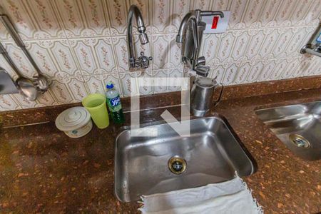 Casa à venda com 480m², 4 quartos e NaN vagasCozinha - Torneira