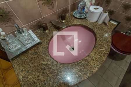 Casa à venda com 480m², 4 quartos e NaN vagasLavabo - Torneira