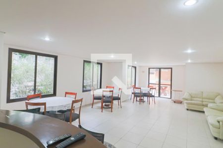 Apartamento à venda com 150m², 3 quartos e 4 vagasÁrea comum - Salão de festas