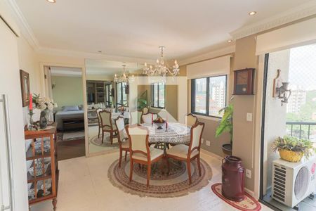 Sala de apartamento à venda com 3 quartos, 150m² em Caxingui, São Paulo