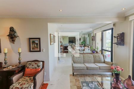 Sala de apartamento à venda com 3 quartos, 150m² em Caxingui, São Paulo