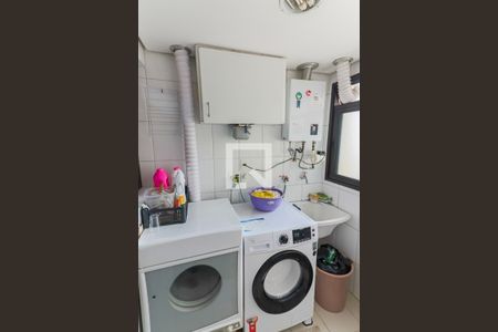 Apartamento à venda com 150m², 3 quartos e 4 vagasLavanderia