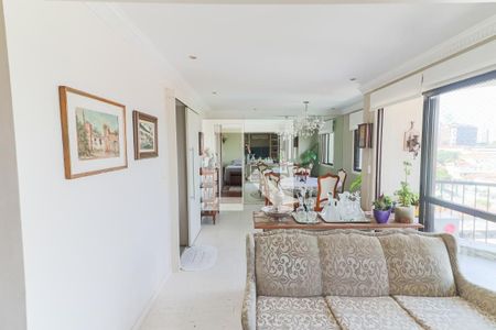 Sala de apartamento à venda com 3 quartos, 150m² em Caxingui, São Paulo