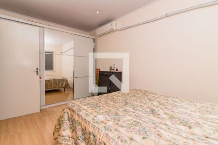 Dormitório2 de casa à venda com 5 quartos, 560m² em Ipanema, Porto Alegre