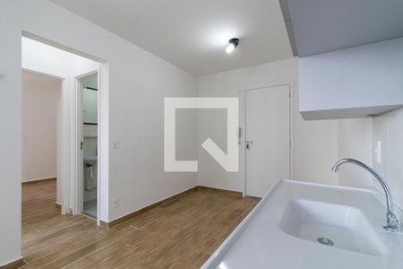 Sala e Cozinha de apartamento à venda com 2 quartos, 38m² em Vila Moinho Velho, São Paulo