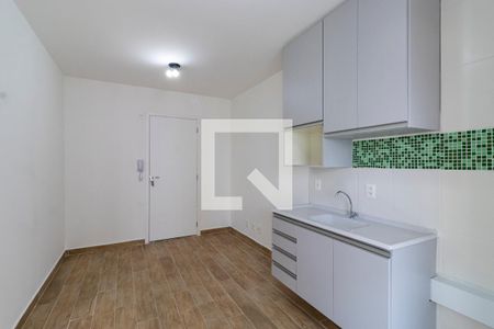 Sala e Cozinha de apartamento à venda com 2 quartos, 38m² em Vila Moinho Velho, São Paulo