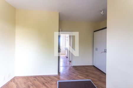 Casa de condomínio para alugar com 140m², 3 quartos e 2 vagas Casa de condomínio para alugar com 140m², 3 quartos e 2 vagasSuíte