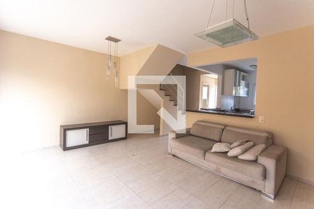 Casa de condomínio para alugar com 140m², 3 quartos e 2 vagas Casa de condomínio para alugar com 140m², 3 quartos e 2 vagasSala de estar